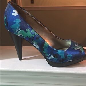 Stylish Blue Patterned Women's Heels